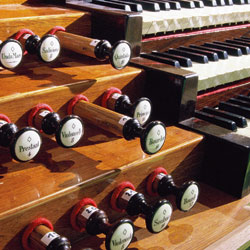 Détail du clavier de l'orgue Cavaillé-Coll