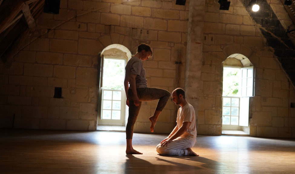 Harris Gkekas, chorégraphe - spectacle dans le Grand comble