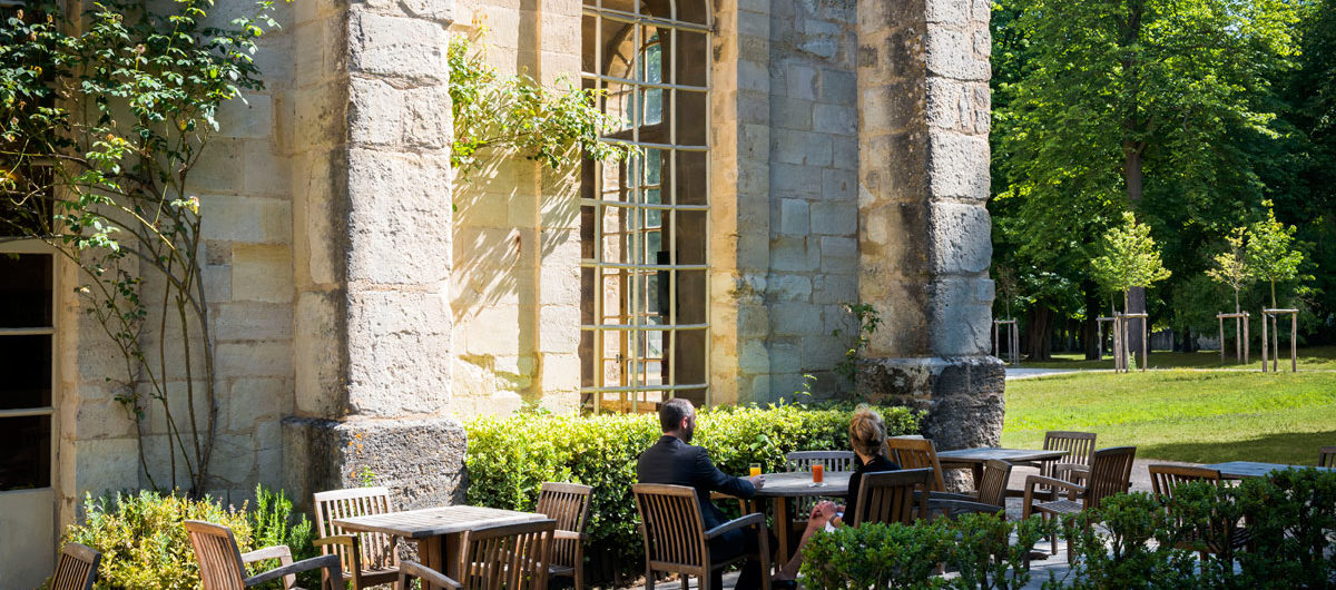 La terrasse du bar-salon de thé