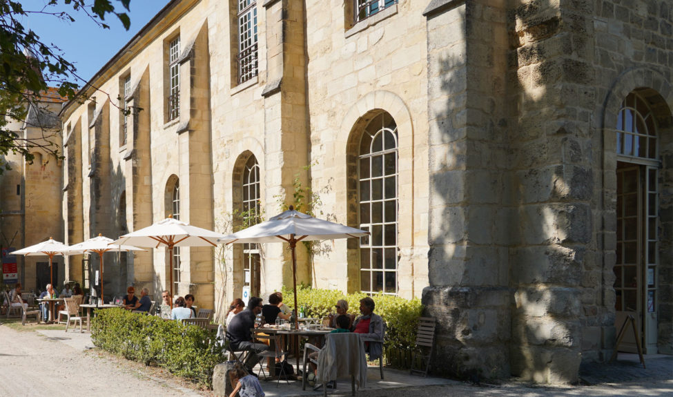 La terrasse du bar de Royaumont