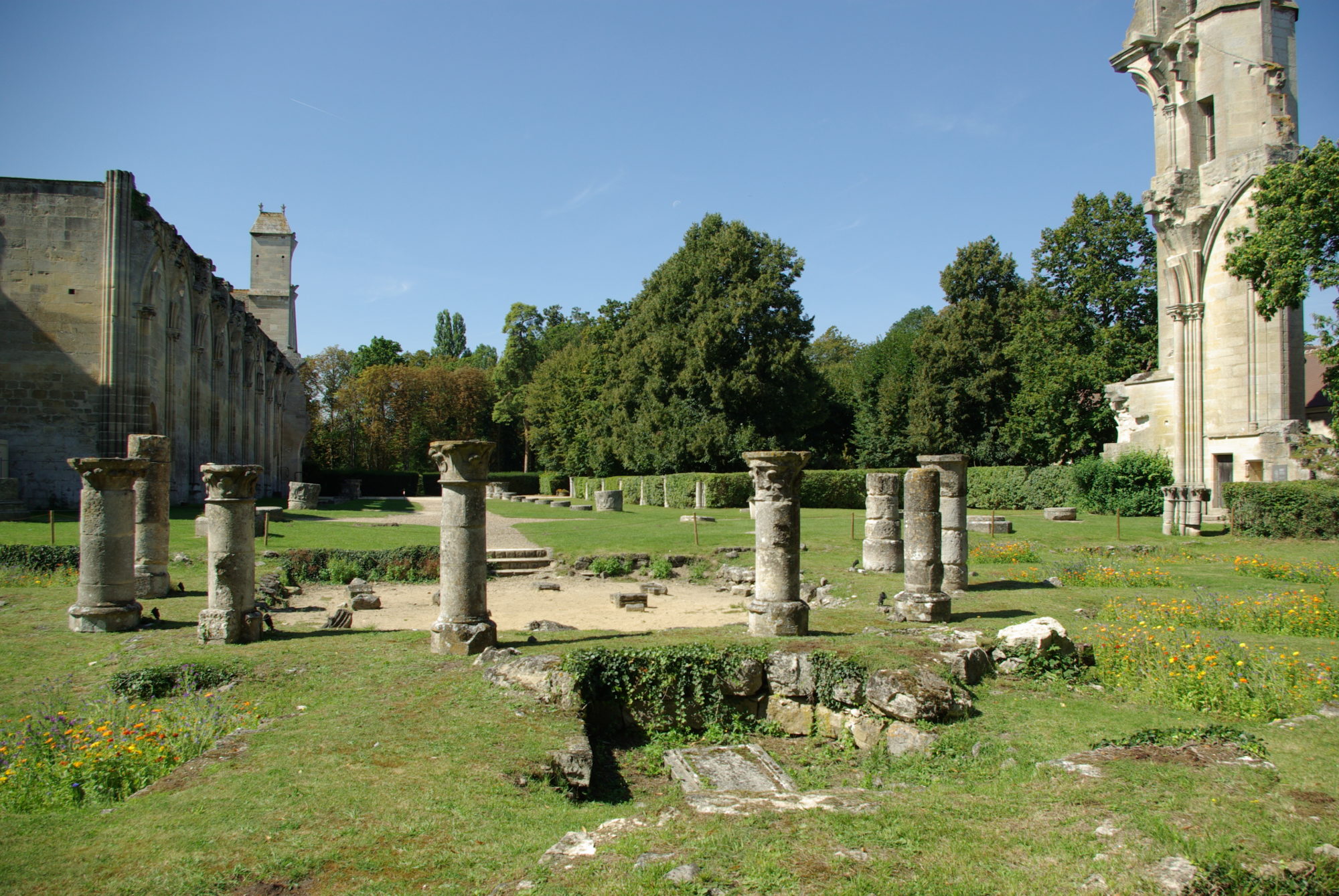 Ruines de l'abbatiale