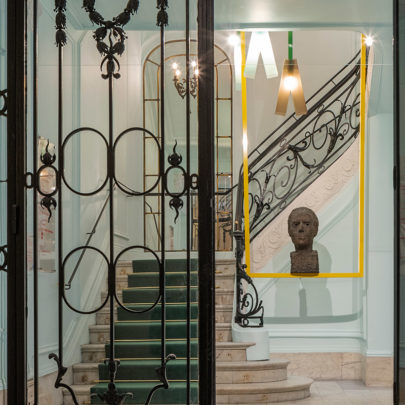 Hall d'entrée de la Bibliothèque musicale La grange-Fleuret à paris 8e