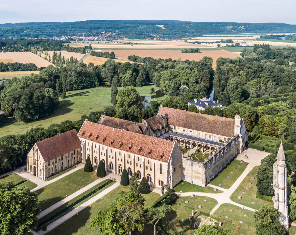 Abbaye de Royaumont vue du ciel