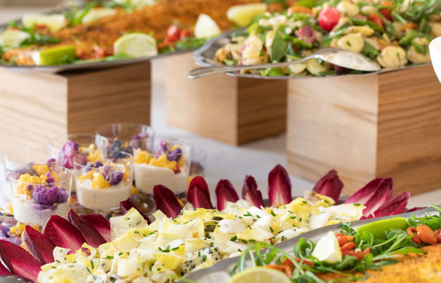 Buffet froid terre-mer au brunch de Royaumont