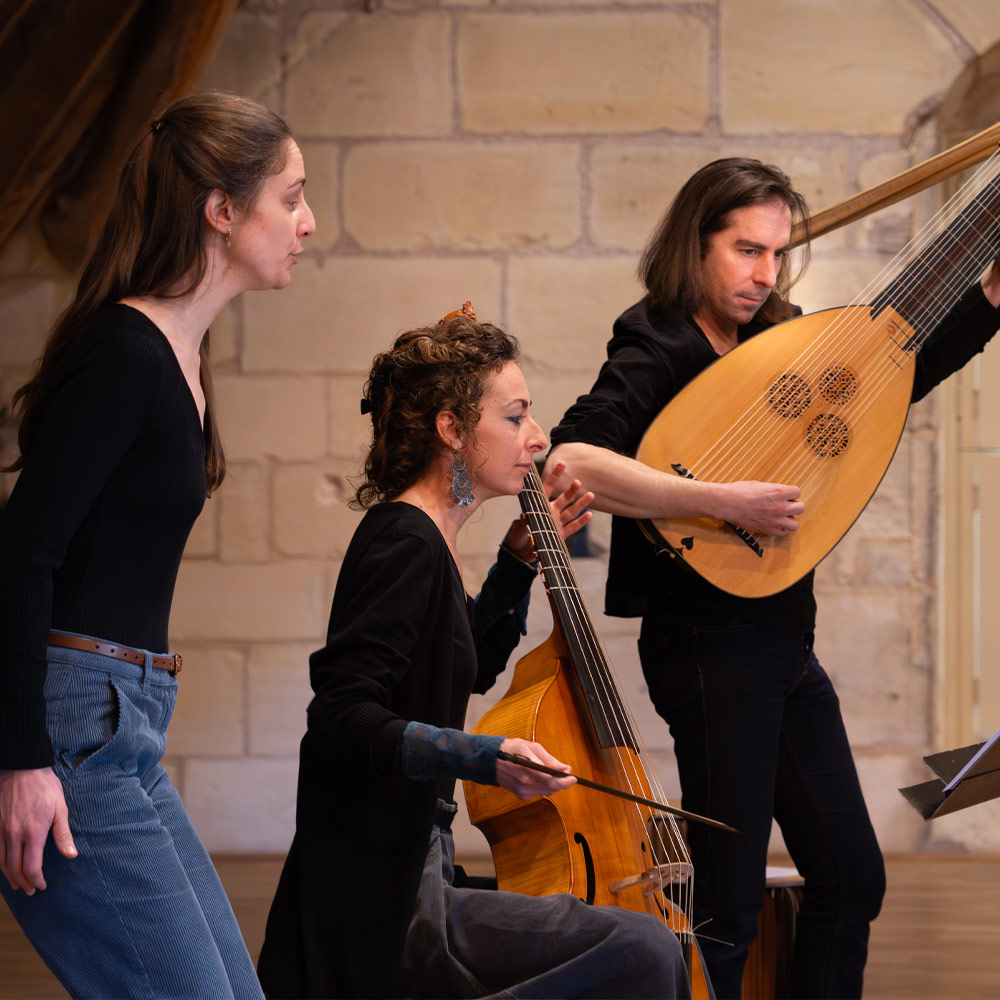 Spectacle Entre Ciel & Terre, de l'ensemble Oneroï, à l'abbaye de Royaumont (Val d'Oise), en juin 2024