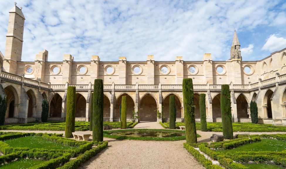 Cloître de l'abbaye de Royaumont