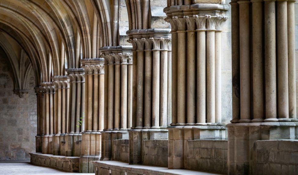 Cloître de l'abbaye de Royaumont